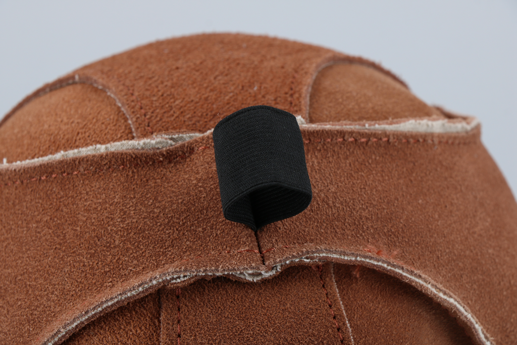Excellent Horse Fun Play Ball Suede Braun